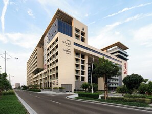 Bloom Arjaan by Rotana by Bloom Properties | Luxury Hotel Apartments in Saadiyat Island